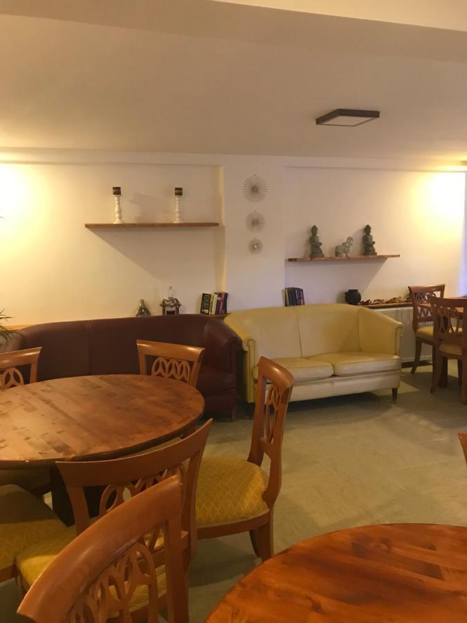 La Butuci Hotell Tîrgu Ocna Eksteriør bilde